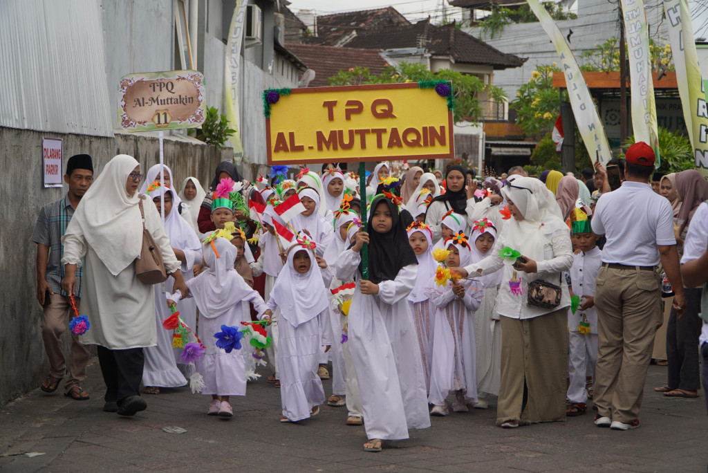 Karnaval Budaya Desa Dalung Meriah, Antusiasme Anak-Anak hingga Ibu-Ibu Ramaikan Perayaan Maulid Nabi